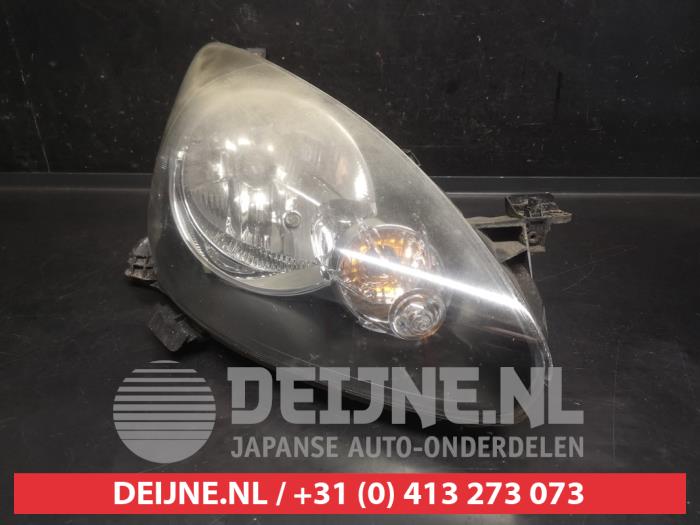 Toyota Aygo Headlight, right O752010