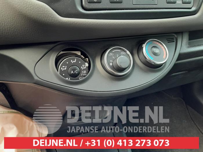 Toyota Yaris Heizung Bedienpaneel O752130