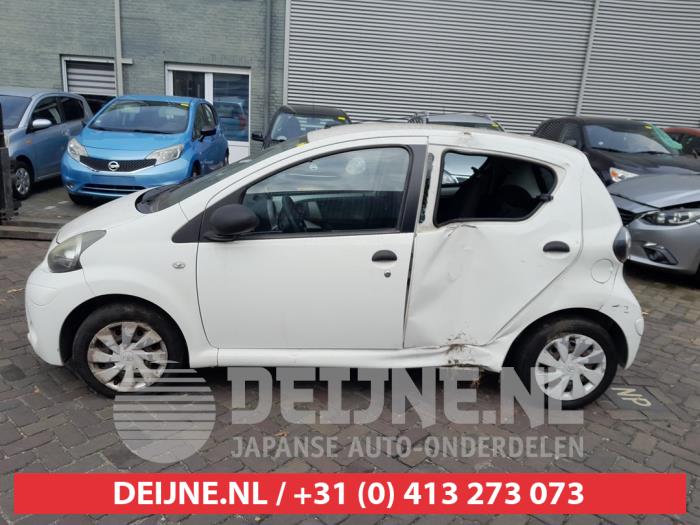 Toyota Aygo Portier 4Deurs links-voor O752160