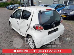Toyota Aygo Stoßstange hinten O752164 foto 2