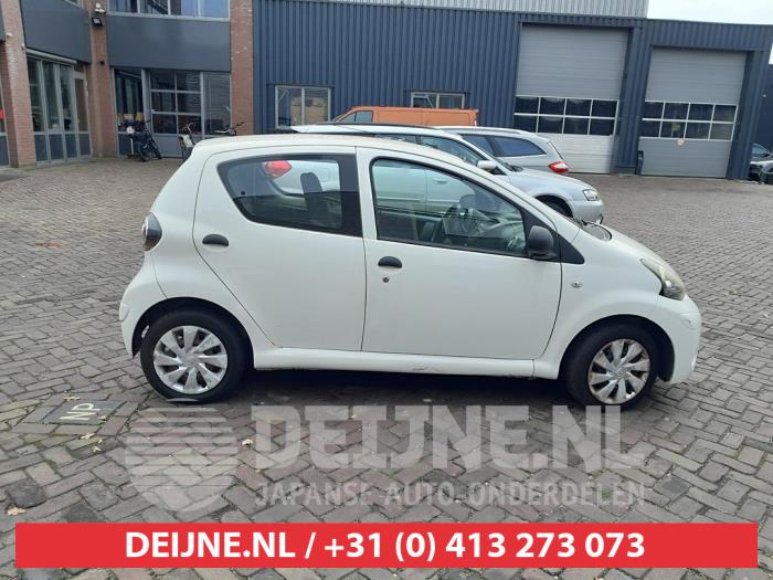 Toyota Aygo Portierruit 4Deurs rechts-voor O752175