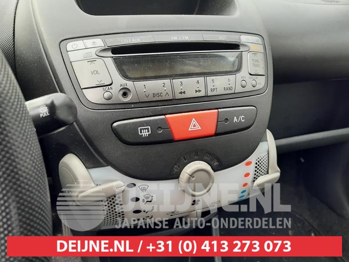 Toyota Aygo Kachel Bedieningspaneel O752181