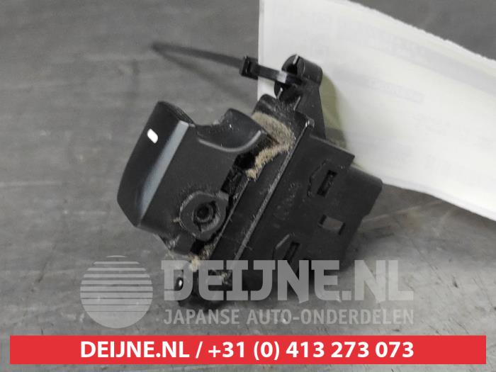 Kia Picanto Electric window switch O752198
