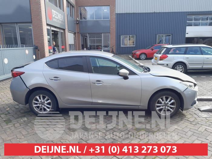 Mazda 3 Portierruit 4Deurs rechts-voor O752380
