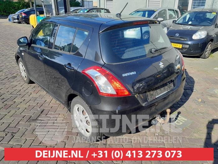 Suzuki Swift Achterbumper O752530