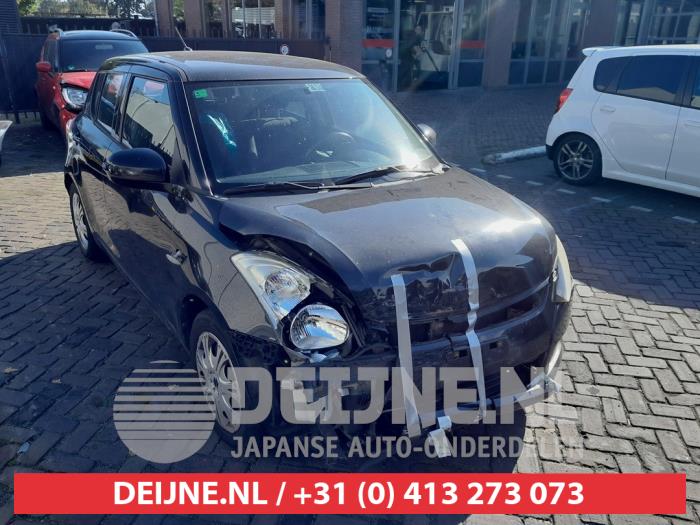 Suzuki Swift Buitenspiegel rechts O752546