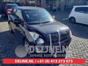 Suzuki Swift Scherm rechts-voor O752547 foto 3