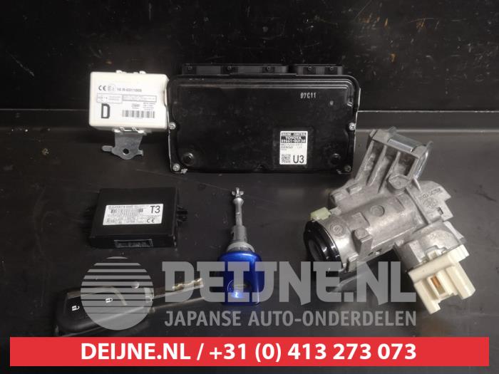 Toyota Yaris Zündschloss+Schlüssel O752558
