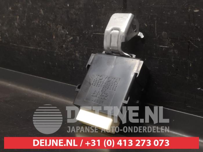 Toyota Yaris Scheibenwischer Modul O752568