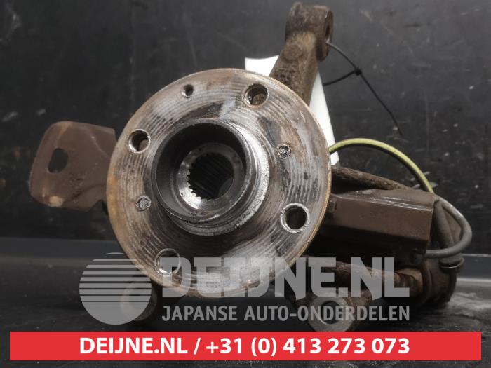 Toyota Aygo Fusee rechts-voor O752783