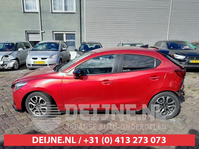 Mazda 2 Portierruit 4Deurs links-voor O752863