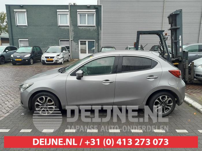 Mazda 2 Portier 4Deurs links-voor O752932