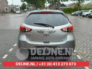 Mazda 2 Achterbumper O752940 foto 2