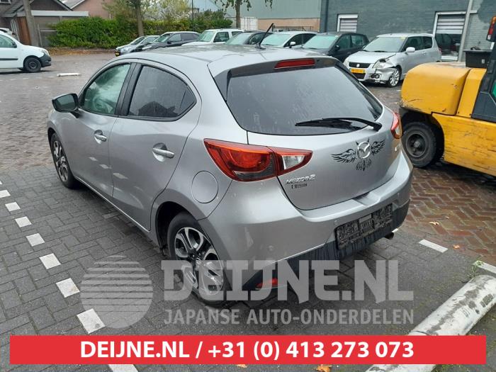 Mazda 2 Achterlicht links O752941