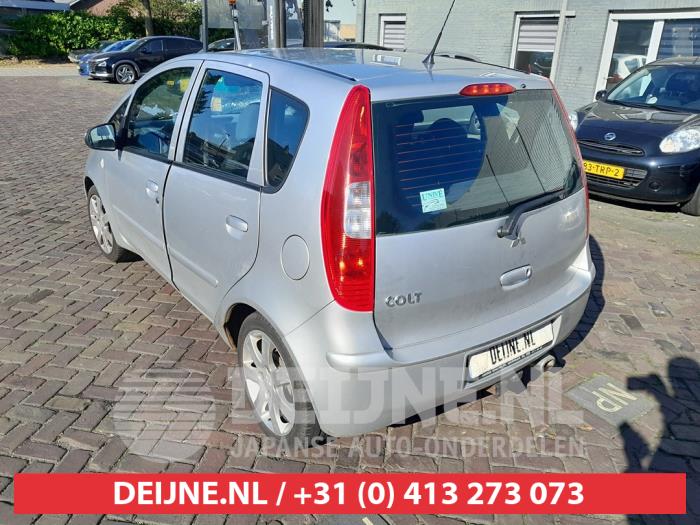 Mitsubishi Colt Achterbumper O753021