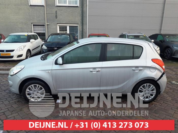 Hyundai I20 Portierruit 4Deurs links-achter O754665
