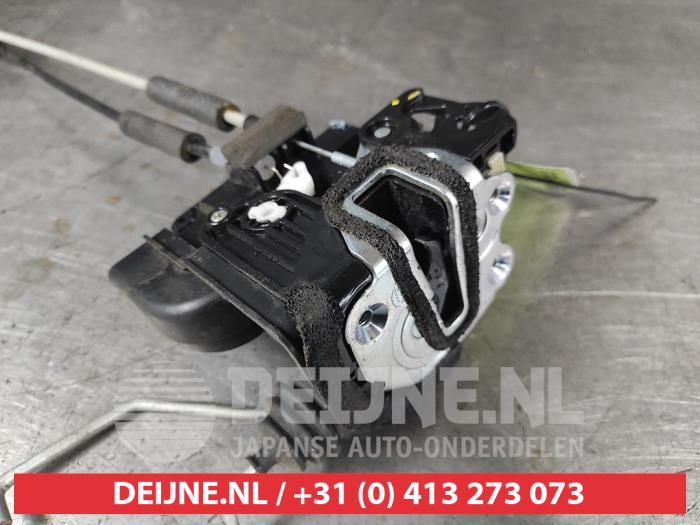 Kia Picanto Door lock mechanism 2-door, left O754789