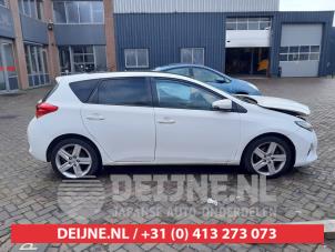 Toyota Auris Kotflügel rechts vorne O754864 foto 2
