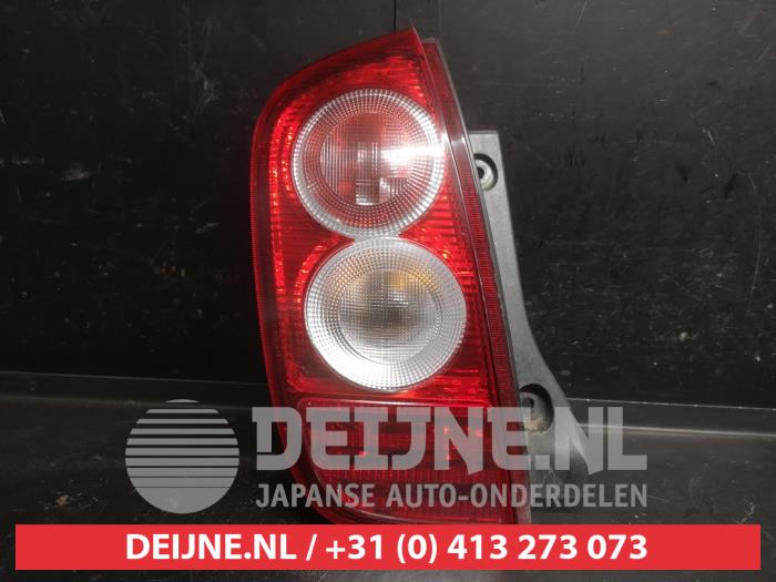 Nissan Micra Achterlicht links O755043