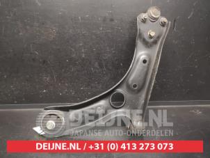 Kia Ceed Sportswagon Draagarm onder rechts-voor O755093 foto 3