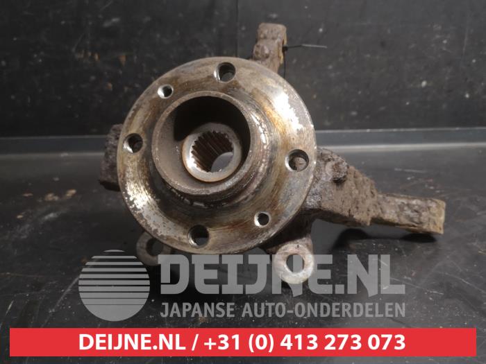 Nissan Micra Fusee rechts-voor O755330