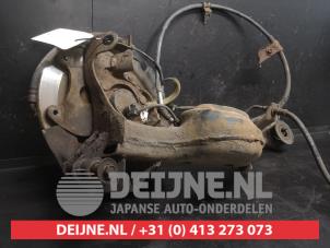 Toyota Rav-4 Fusee links-achter O755423 foto 2
