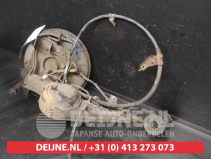 Toyota Rav-4 Fusee links-achter O755423 foto 3