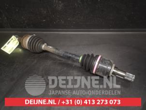 Mazda 3 Aandrijfas links-voor O755469 foto 2