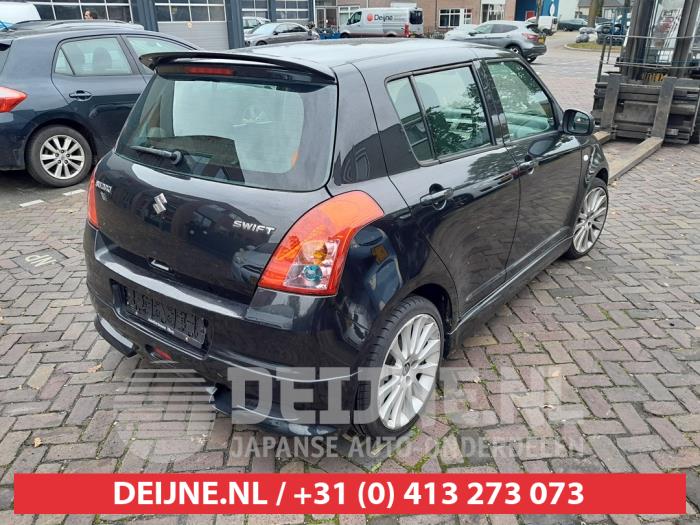 Suzuki Swift Achterlicht rechts O755492