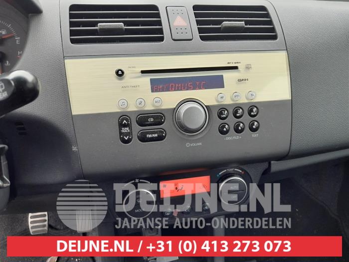 Suzuki Swift Kachel Bedieningspaneel O755508