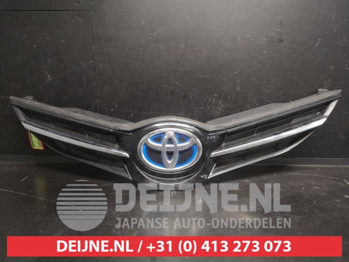 Toyota Auris Grille O755615