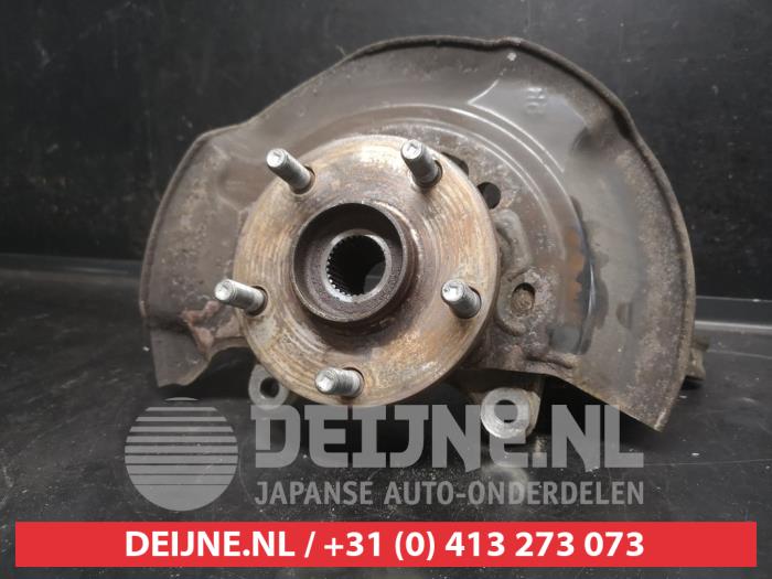 Toyota Auris Fusee rechts-voor O755622