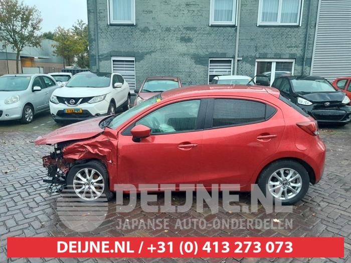 Mazda 2 Portierruit 4Deurs links-voor O755849