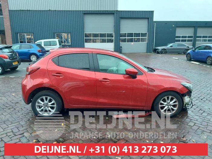 Mazda 2 Portierruit 4Deurs rechts-voor O755869