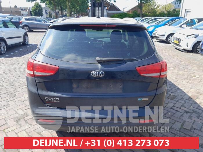 Kia Ceed Achterklep O756320