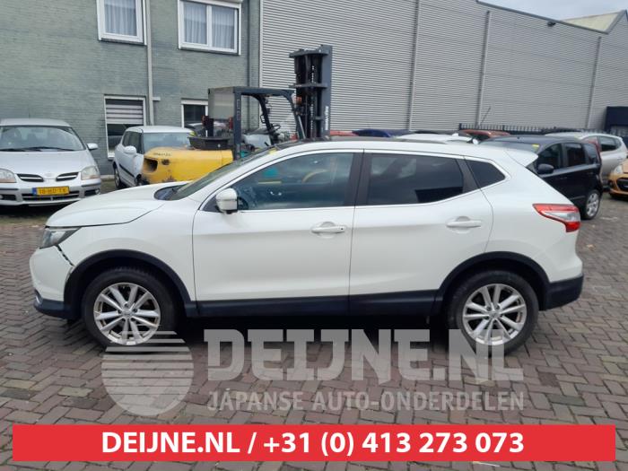 Nissan Qashqai Portierruit 4Deurs links-voor O756462