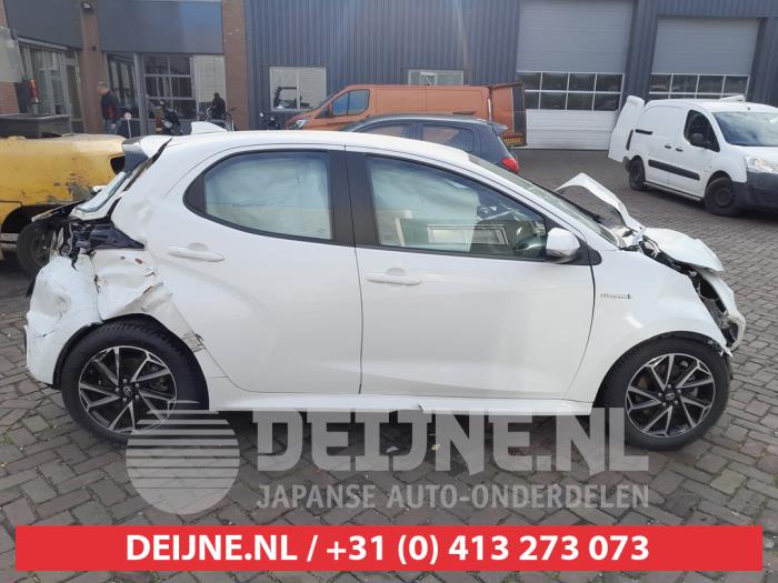 Toyota Yaris Portierruit 4Deurs rechts-voor O756589