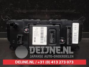 Kia Venga Kachel Bedieningspaneel O756843 foto 2