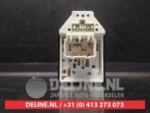 Kia Venga Spiegel Schakelaar O756846 foto 2