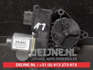 Kia Venga Fenstermotor Tür O756855 foto 2