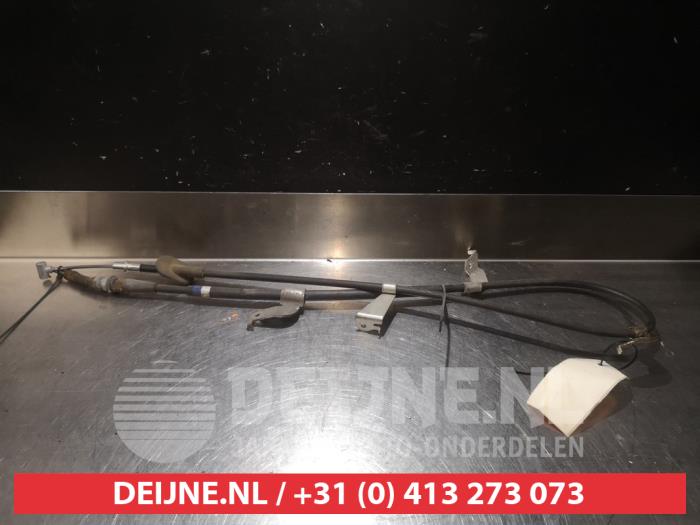 Gebruikte Handrem Kabel Suzuki Swift (ZA/ZC/ZD) 1.6 Sport VVT 16V Prijs € 35,00 Margeregeling aangeboden door V.Deijne Jap.Auto-onderdelen BV