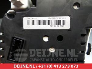 Suzuki Swift Odometer KM O305074 photo 3