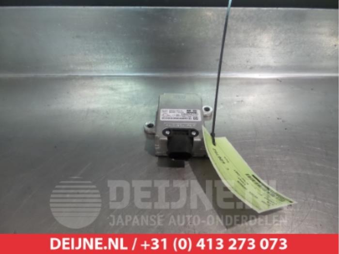 Gebruikte Sensor Stabilisatie Regel Kia Carens III (FG) 2.0 CRDI WGT 16V Prijs € 25,00 Margeregeling aangeboden door V.Deijne Jap.Auto-onderdelen BV