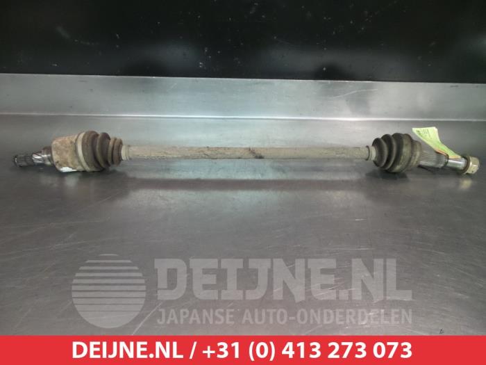 Gebruikte Aandrijfas links-achter Nissan Murano (Z50) 3.5 V6 24V 4x4 Prijs € 35,00 Margeregeling aangeboden door V.Deijne Jap.Auto-onderdelen BV