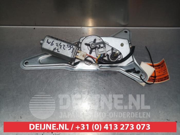 Suzuki Grand Vitara Scheibenwischermotor hinten O301352