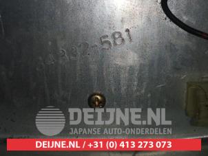 Suzuki Grand Vitara Ruitenwissermotor achter O301352 foto 3