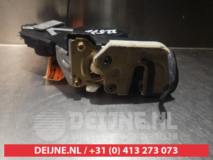 Mitsubishi Pajero Deurslot Mechaniek 4Deurs links-achter O280347