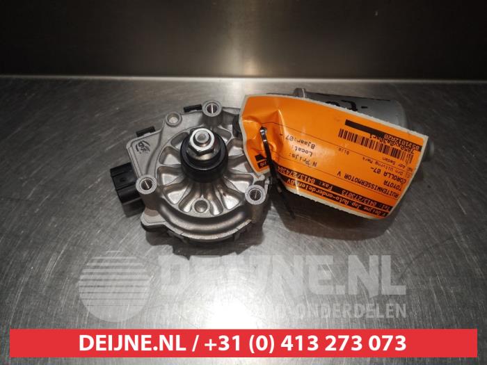Toyota Corolla Scheibenwischermotor vorne O349380
