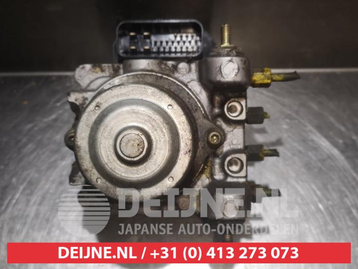Gebruikte ABS Pomp Honda Stream I (RN) 2.0 16V VTEC Prijs € 150,00 Margeregeling aangeboden door V.Deijne Jap.Auto-onderdelen BV