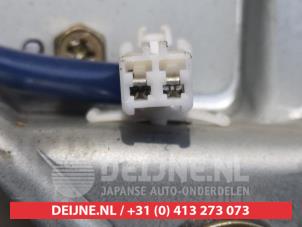 Mazda Demio Scheibenwischermotor hinten O300955 foto 4